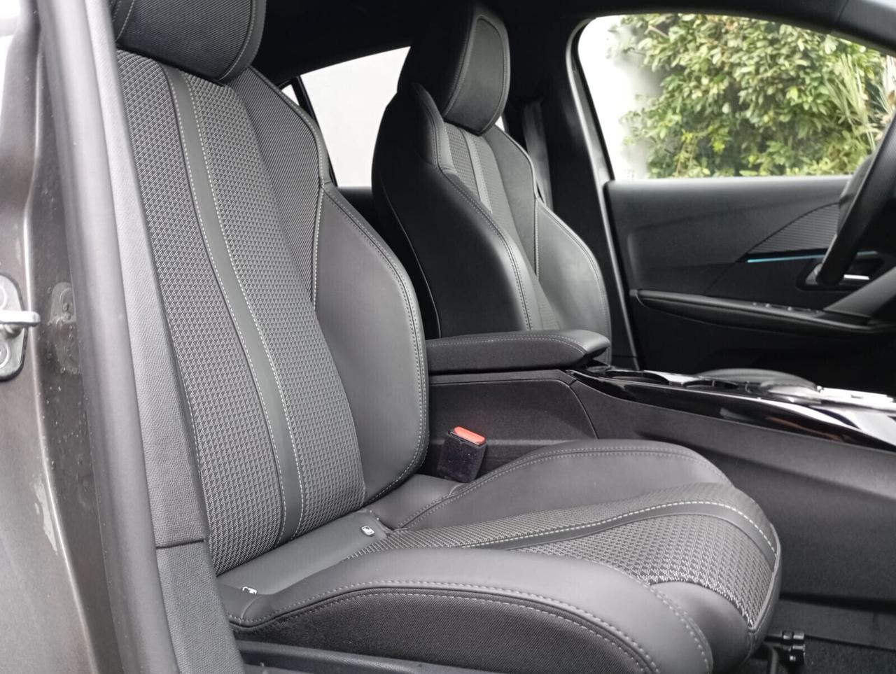 Peugeot 208 Ufficiale Stellantis Stock