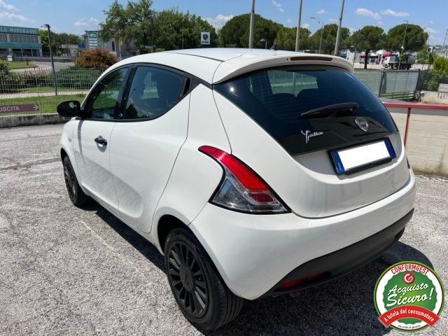 LANCIA Ypsilon 1.2 69cv GPL Ecochic Elefantino Blu