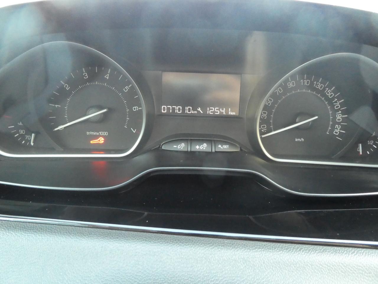 Peugeot 208 PureTech 68 5 porte Active GPL ADATTA AI NEOPATENTATI