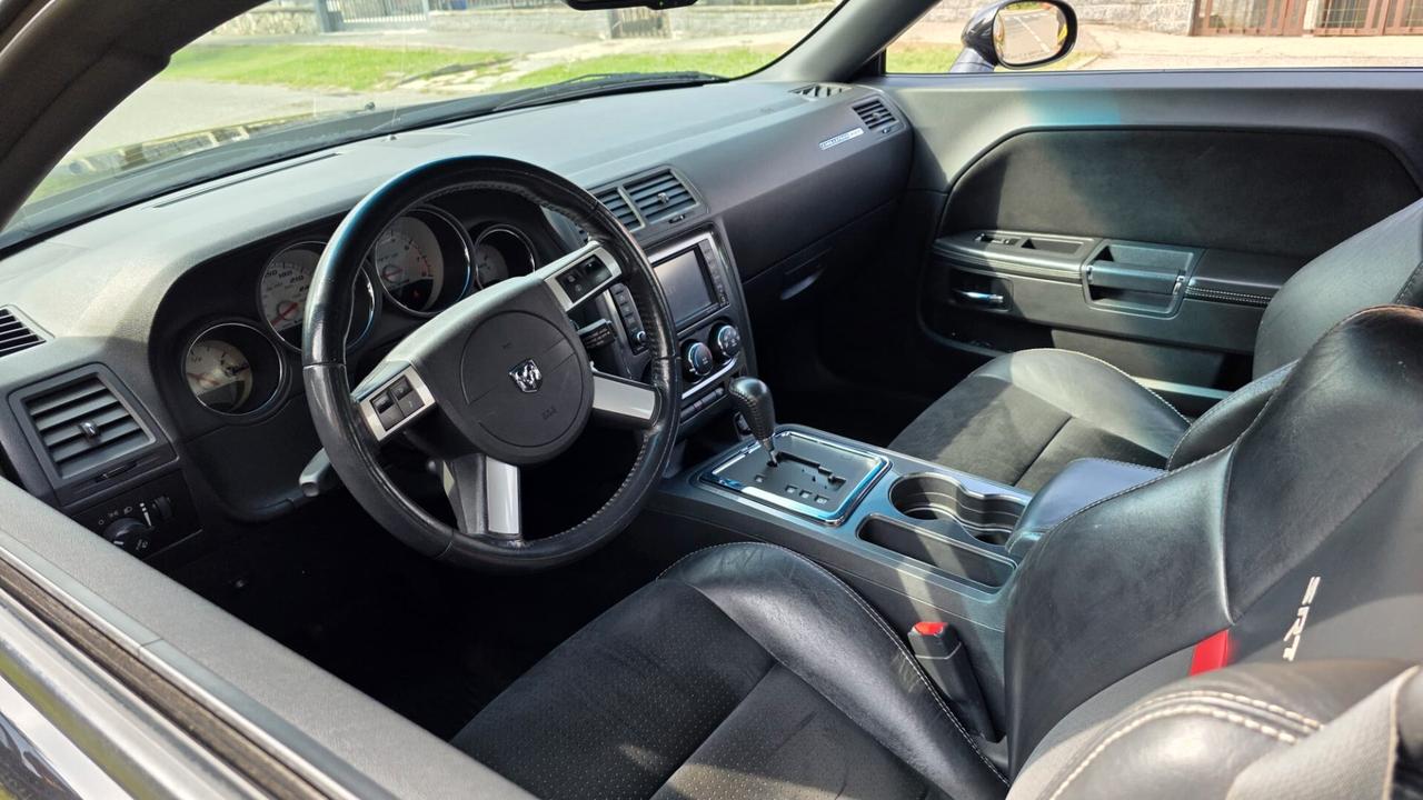 Dodge Challenger SRT-8 2009