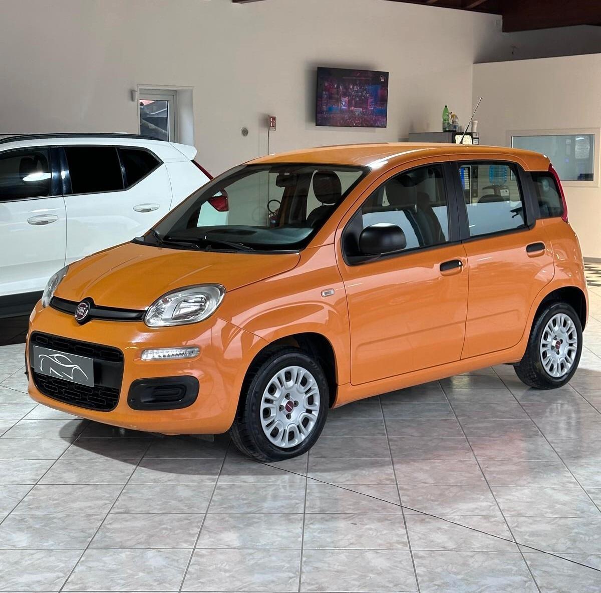 FIAT PANDA 1.2 CONNECTED BY WIND 69CV SEDILE GUIDA REGOLABILE IN ALTEZZA 5 POSTI