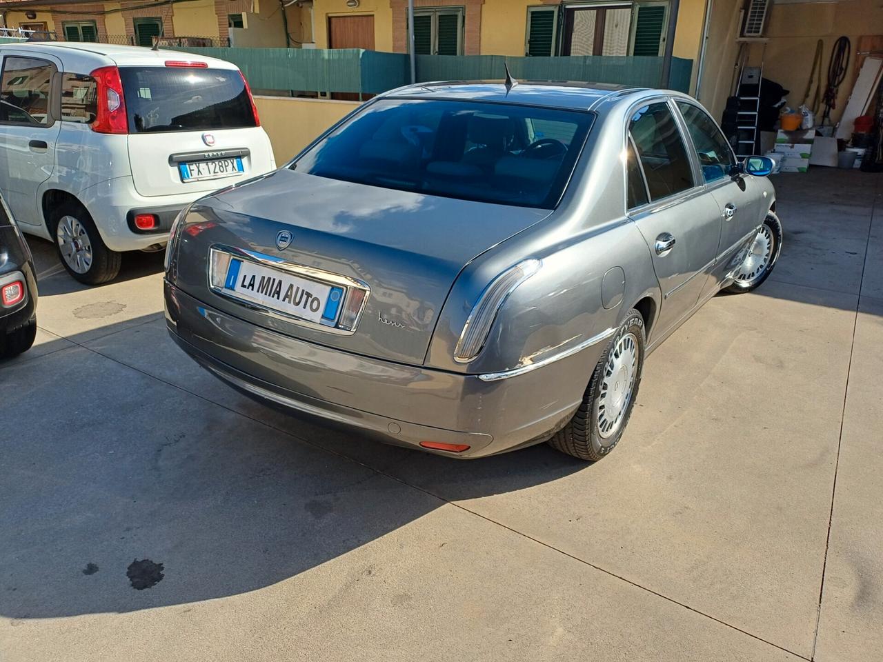 Lancia Thesis 3.0 V6 24V aut. Emblema