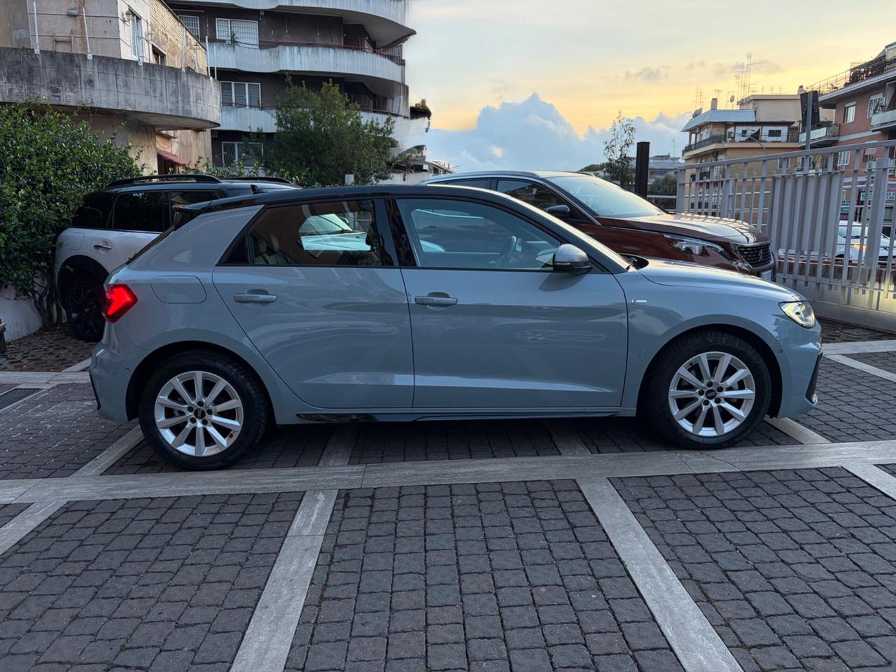 Audi A1 SPB 30 TFSI s-tronic S line - SOLO 20.186Km !!