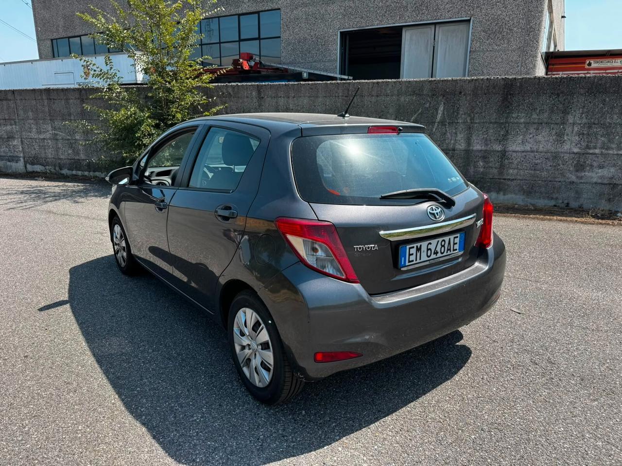 Toyota Yaris 1.0 5 porte Lounge - 2012 - 115.000 km