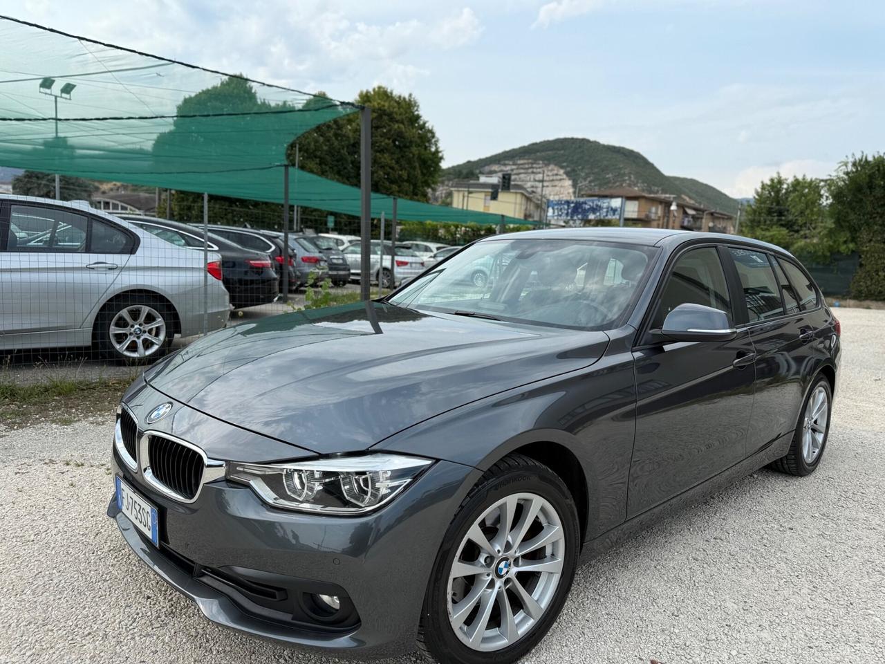 Bmw 320 320d xDrive Touring Sport navi Led Top Uniprop Euro6b