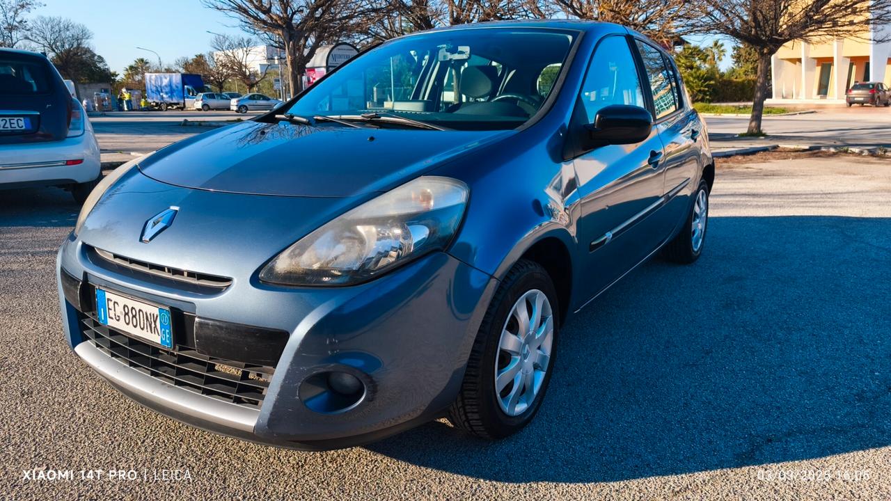 Renault Clio 1.5 dCi 75CV 20th DINAMIQUE 2011