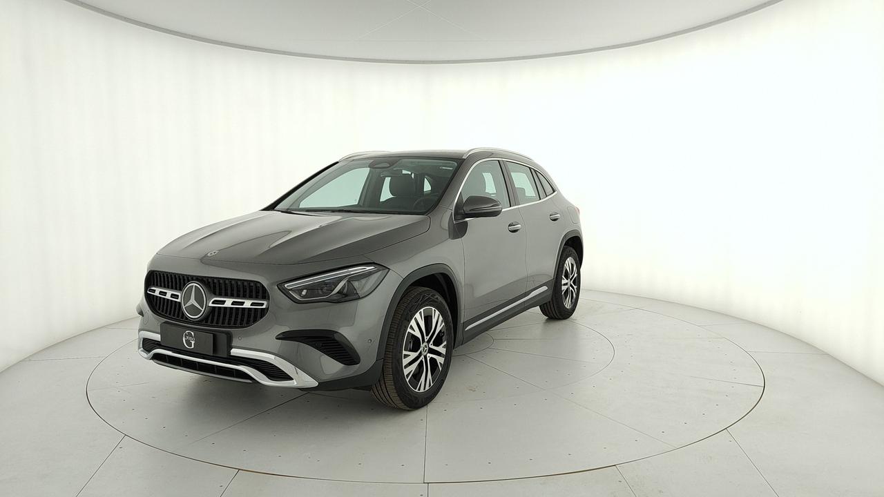 Mercedes-Benz GLA 200 d automatic