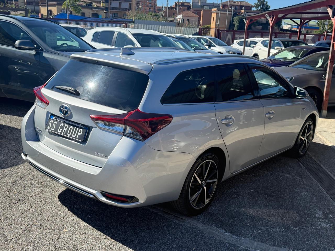 Auris Touring Sports 1.8 Hybrid Lounge-70 mila km -unipro