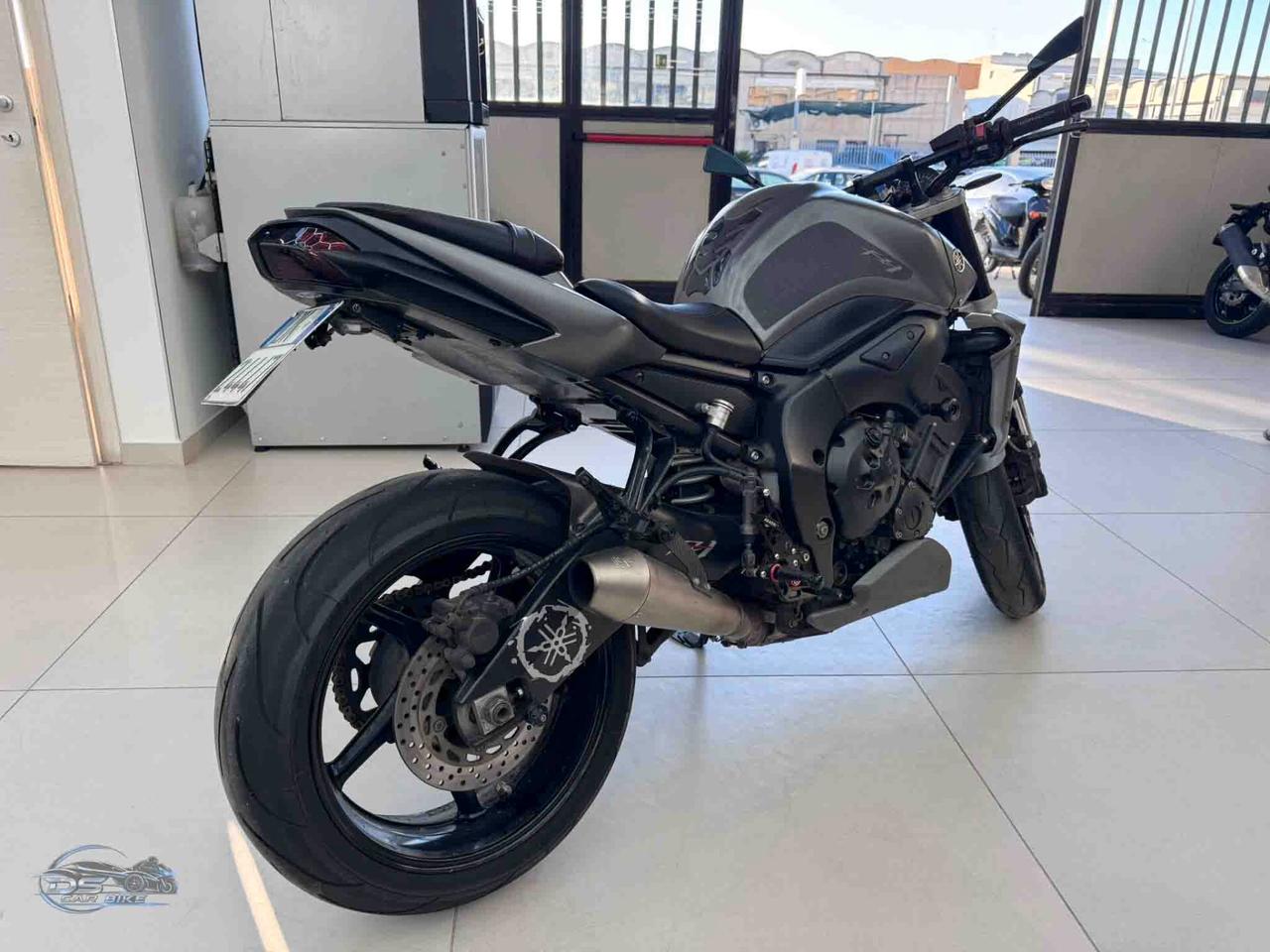 Yamaha FZ1