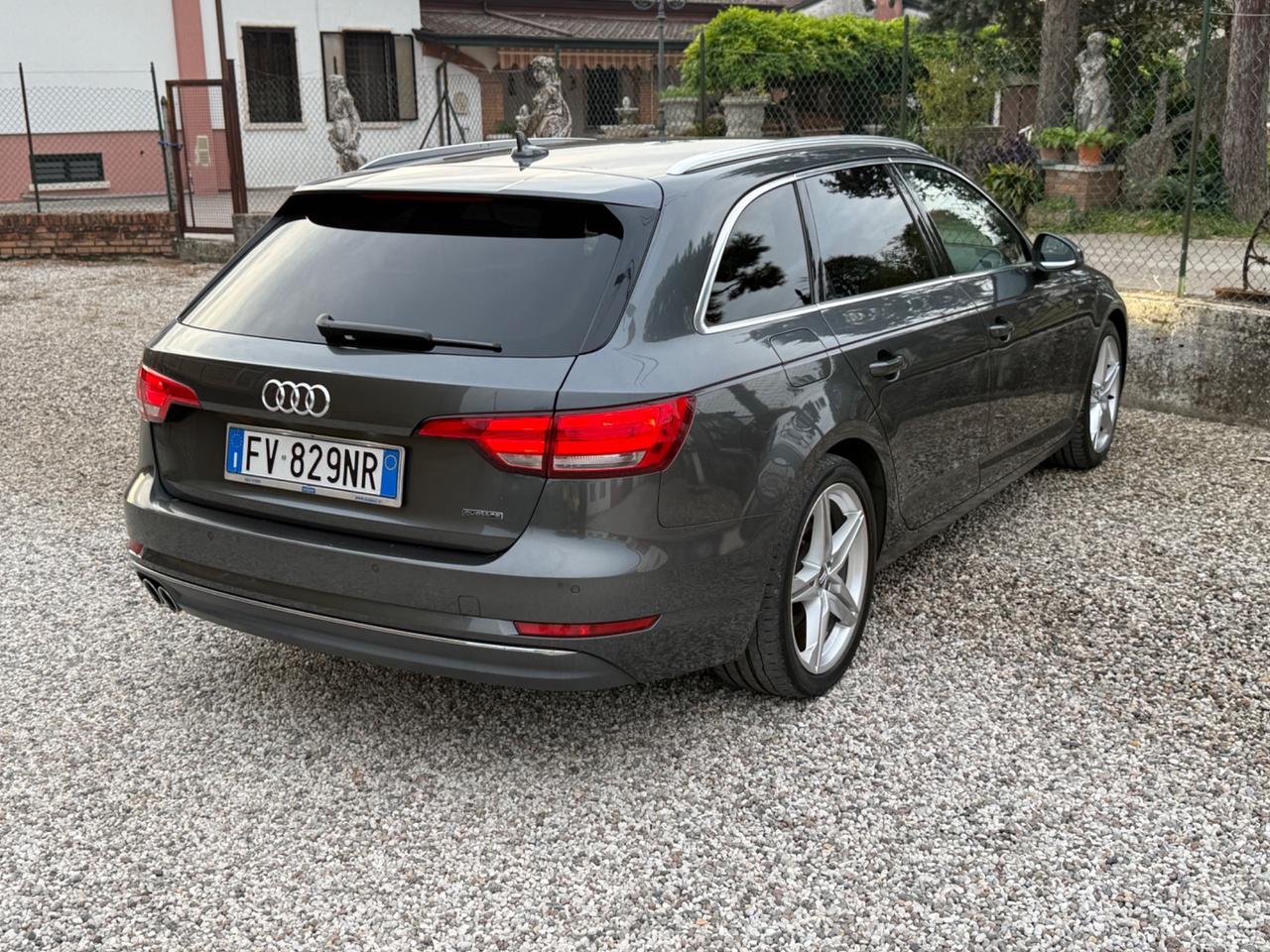 Audi A4 S line
