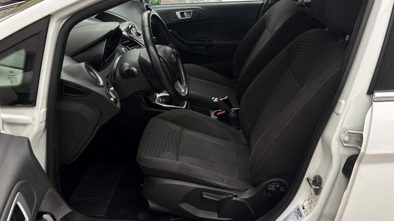 Ford Fiesta Ikon 1.4 5 porte Bz.- GPL