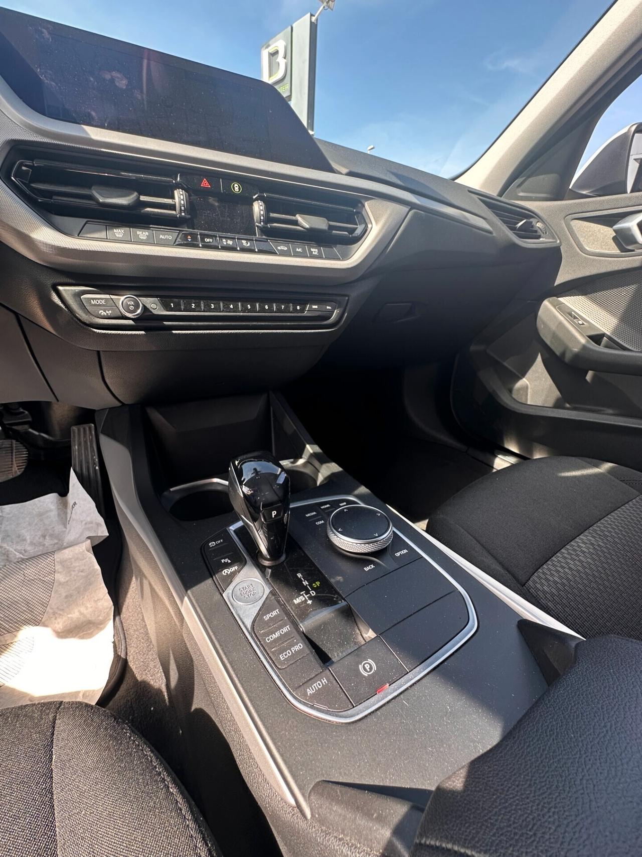 Bmw SERIE1 116d 5p. Advantage