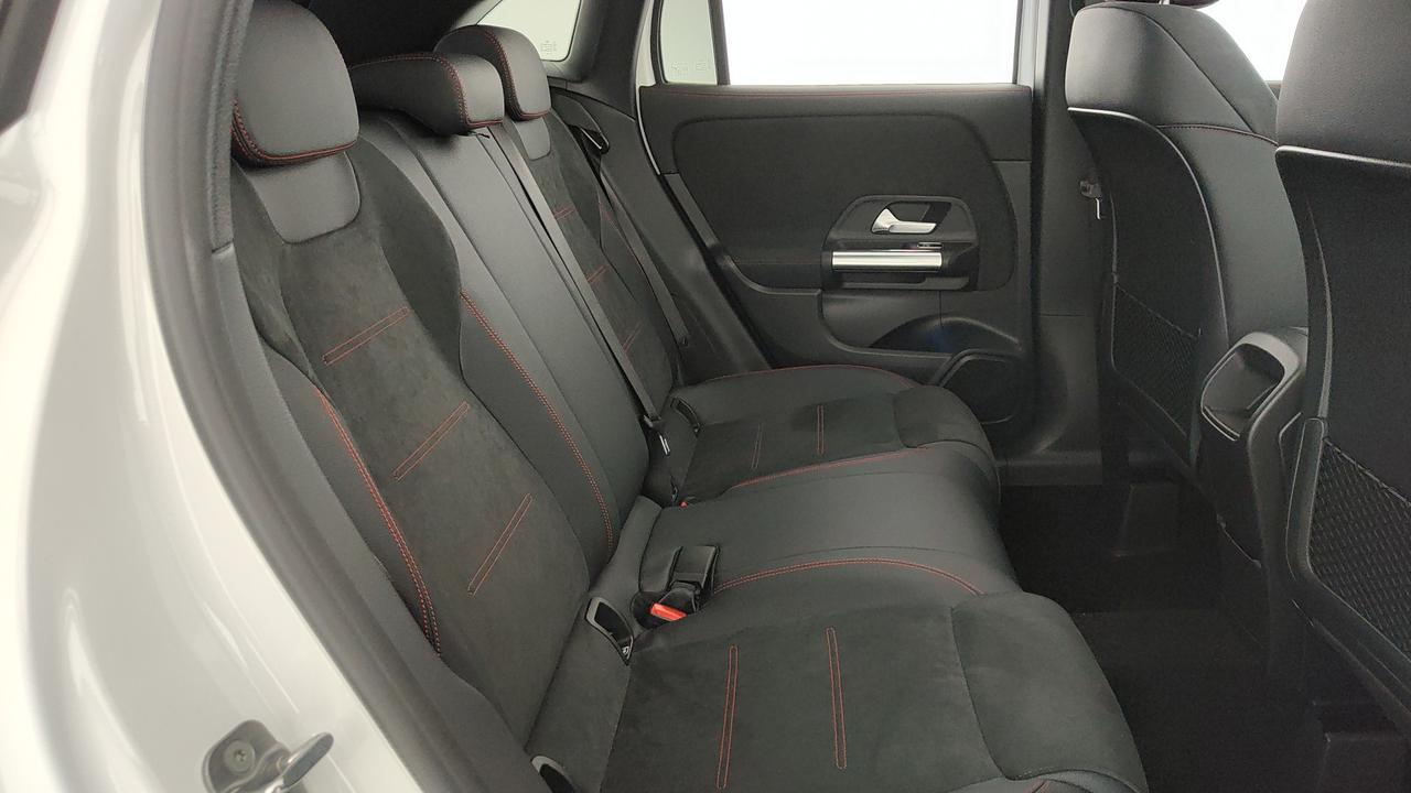 Mercedes-Benz GLA 200 d automatic