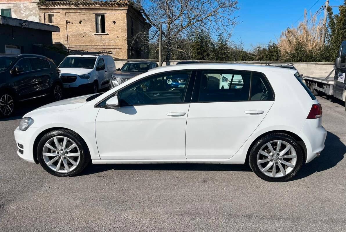Volkswagen Golf 1.6 tdi Highline 5p