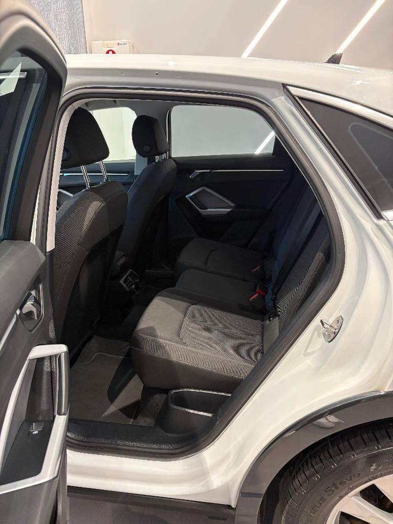 Audi Q3 SPB 35 TDI S tronic Business Plus