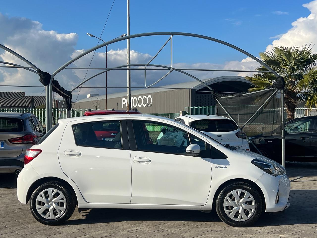 Toyota Yaris 1.5 Hybrid 5 porte Business
