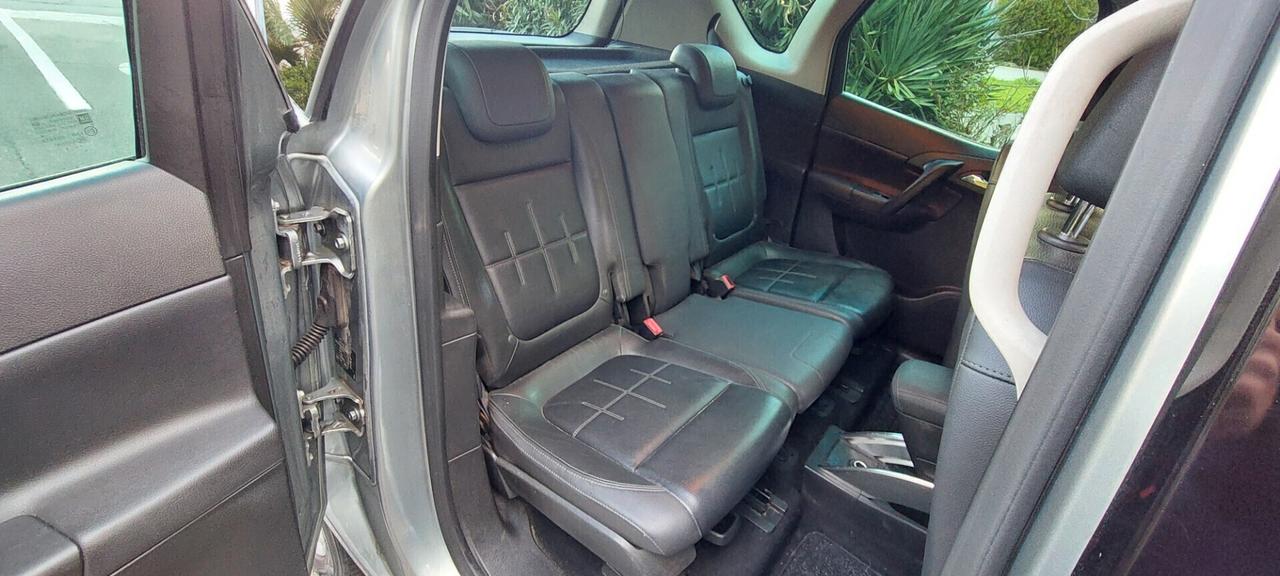 MERIVA 1,3 DIESEL 75 CV COSMO PELLE SEDILI RISCALDABILI SENSORI TELEFONOLEGA IMPECCABILE