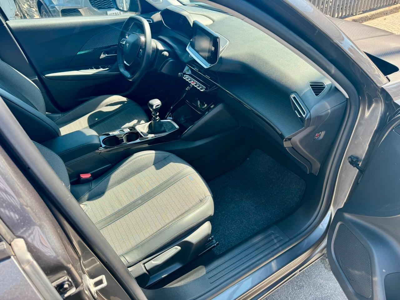 Peugeot 2008 1.5 BlueHDi 110CV GT