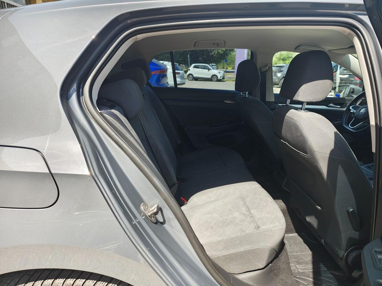 Volkswagen Golf Life 1.5 eTSI MHEV #11253