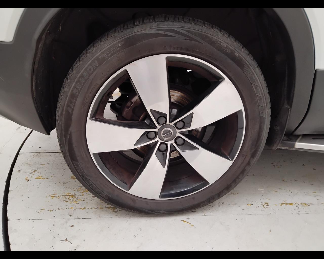 VOLVO XC40 - XC40 1.5 t2 Momentum Core my21