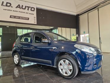 Dacia Sandero 1.2 16V Lauréate, 120 mila chilometri