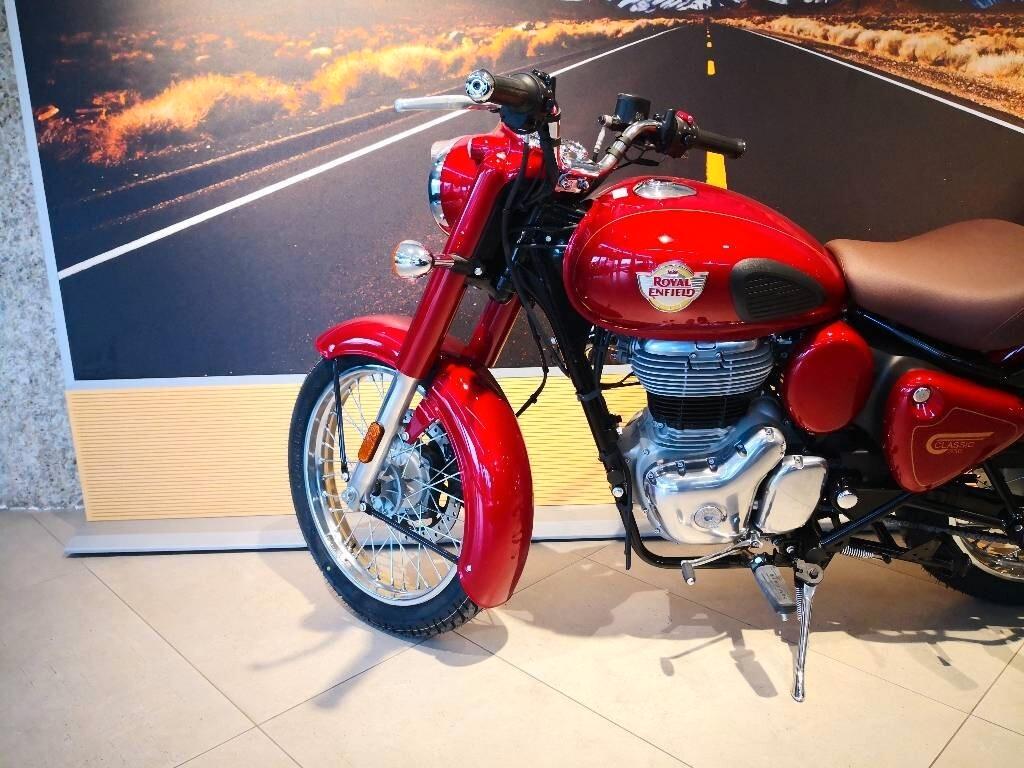 Royal Enfield Classic 350 Madras Red