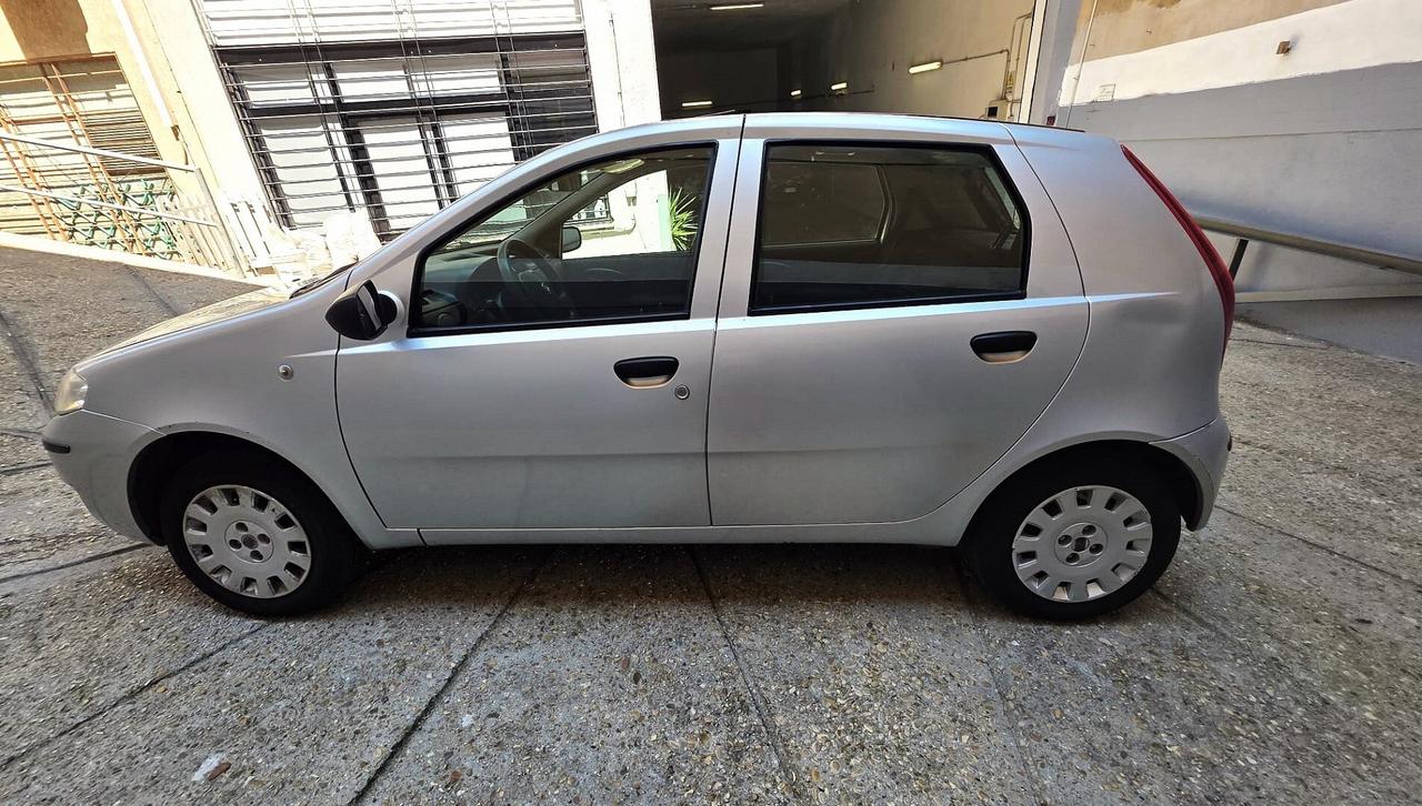 FIAT PUNTO 1.2 - ADATTA A NEOPATENTATI