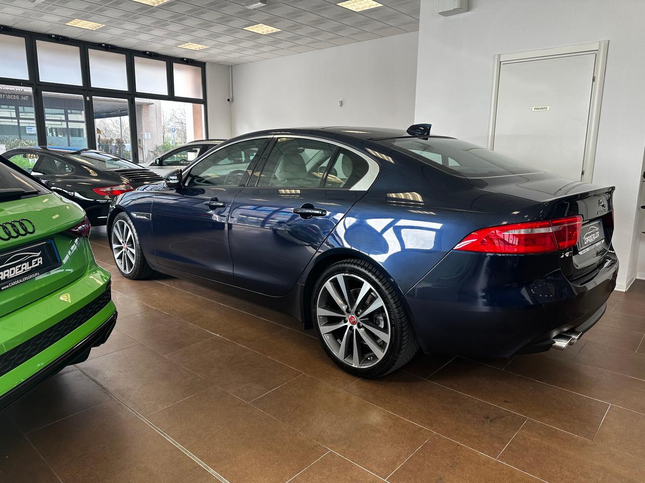 Jaguar XE 2.0 D Turbo Prestige