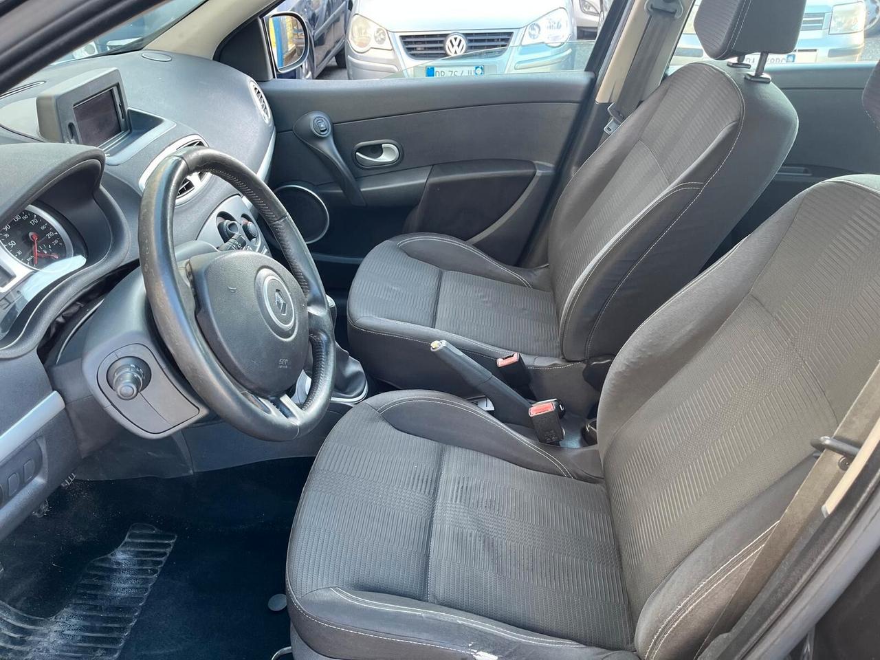 Renault Clio 1.2 16 V 5P GPL DYNAMIQUE