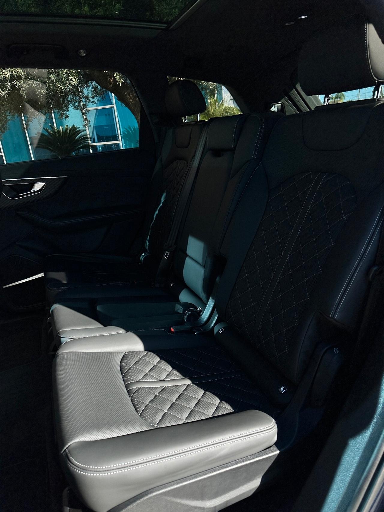 Audi Q7 3.0 tdi Sline possibilità noleggio no scoring