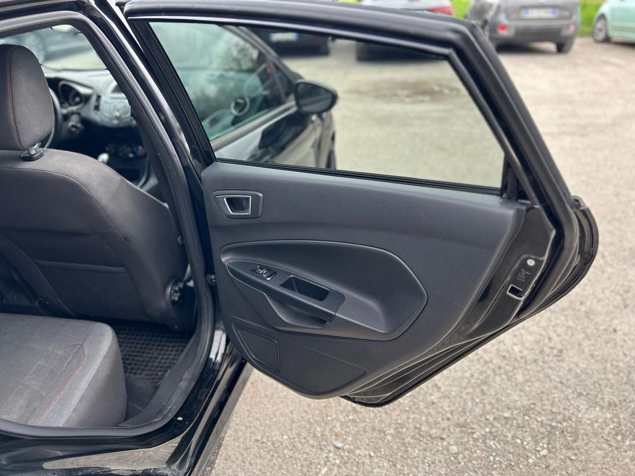 Ford Fiesta ST Line 1.5 TDCi #9937