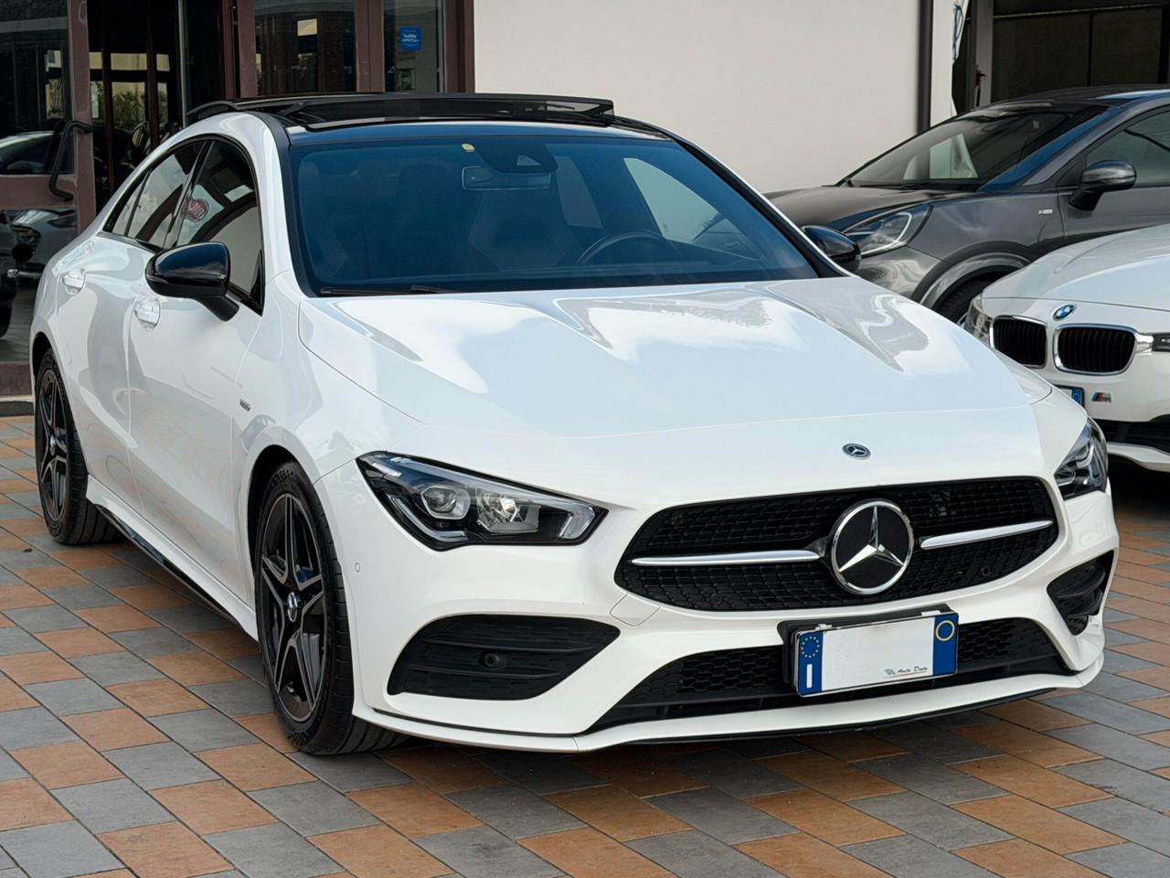 Mercedes-benz CLA 200 D 150 cv. Automatic NIGHT EDITION (Full optional)