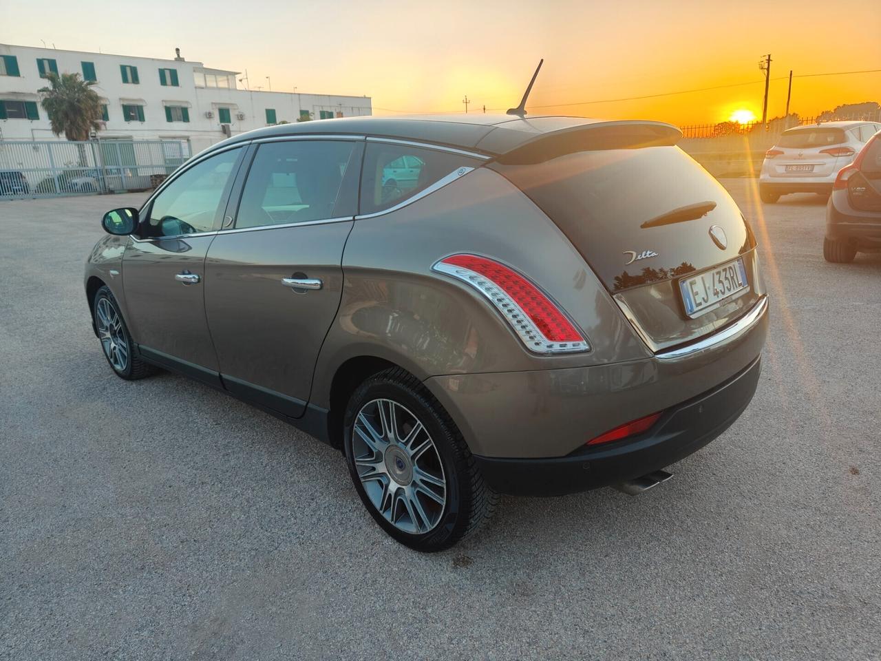 Lancia Delta 1.6 MJT Selectronic Platinum