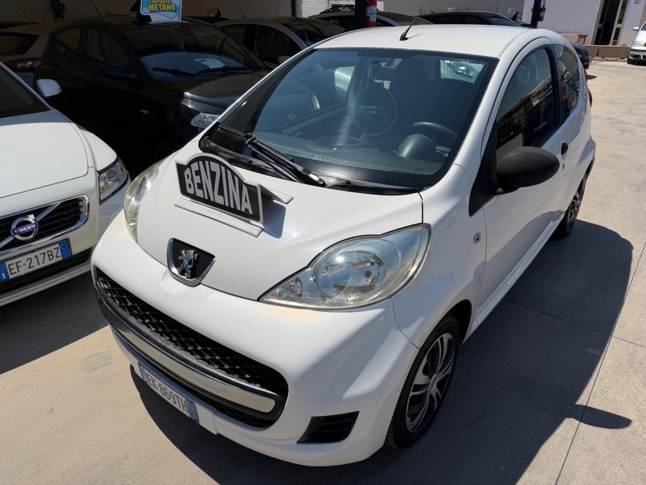 Peugeot 107 1.0 BENZINA 2012 - CLIMA, SERVOSTERZO