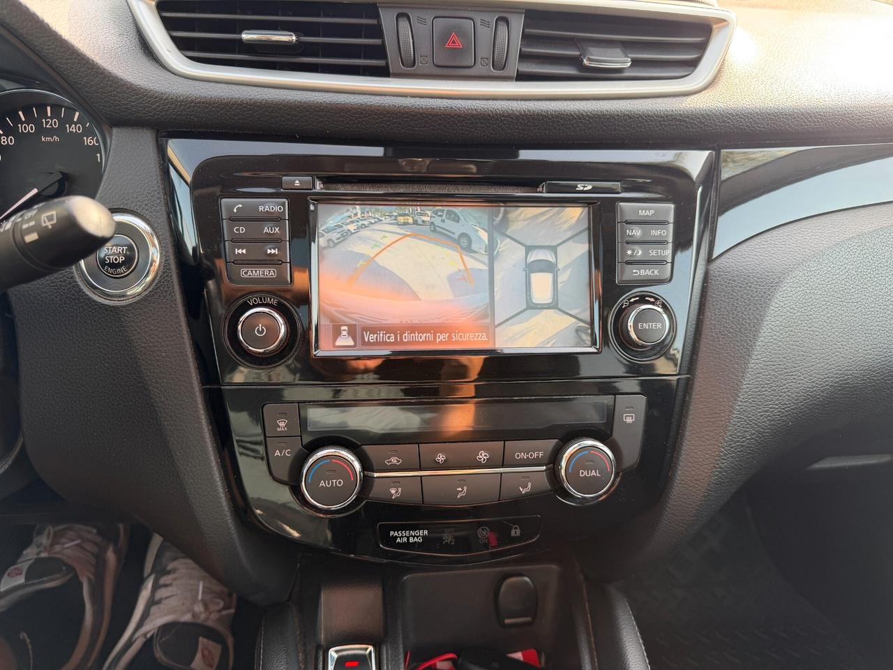 NISSAN QASHQAI 2014 1.5 DIESEL 110 CV *360