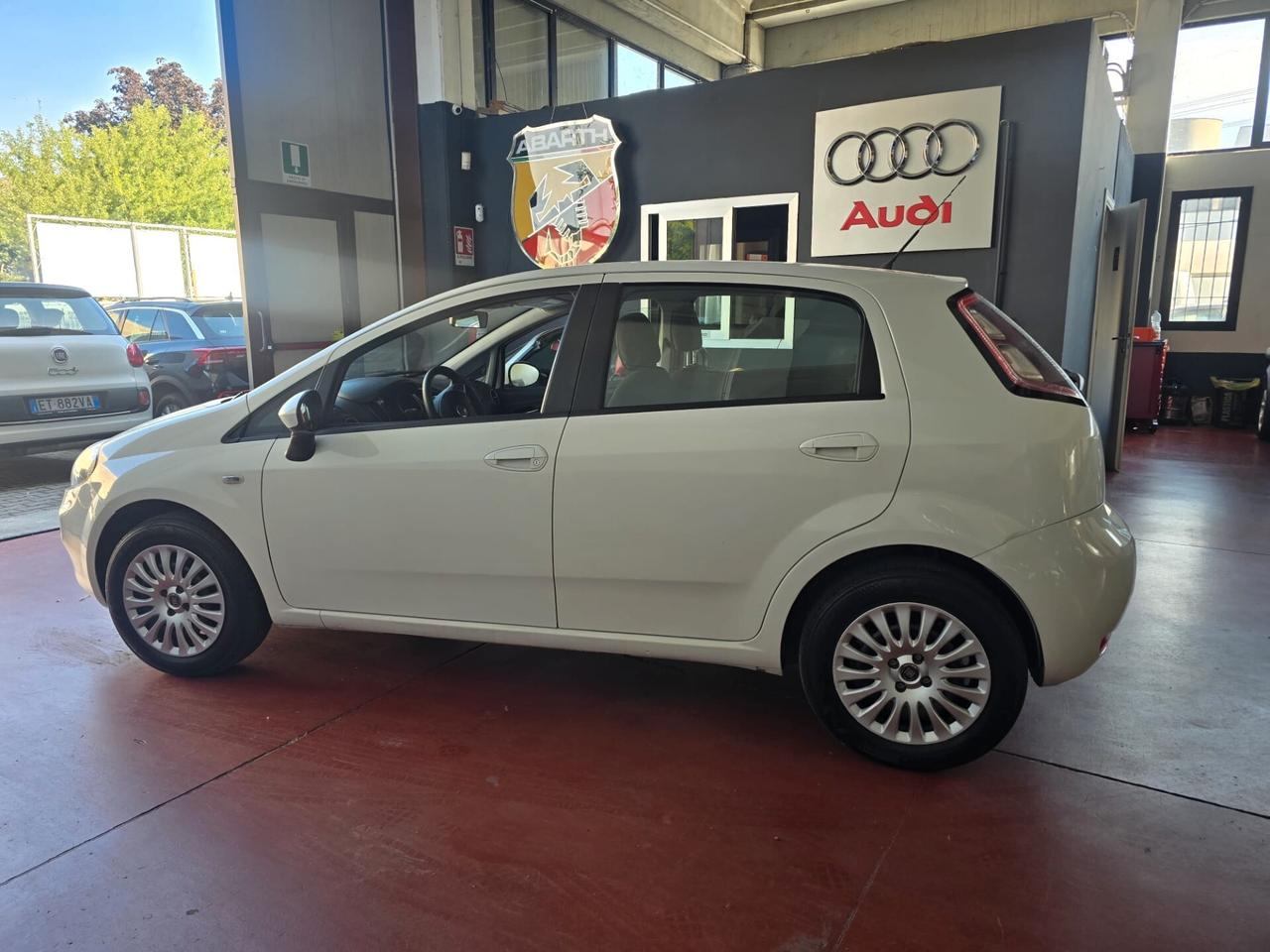 Fiat Punto 1.4 S&S 8V Dualogic 5 porte RACING