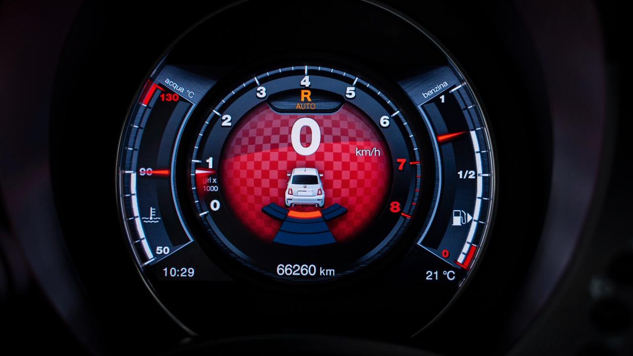 Abarth 595 Competizione 1.4 T JET 180 CV AUTO SABELT BEATS CARBON AKRAPOVIC FULL OPTIONAL
