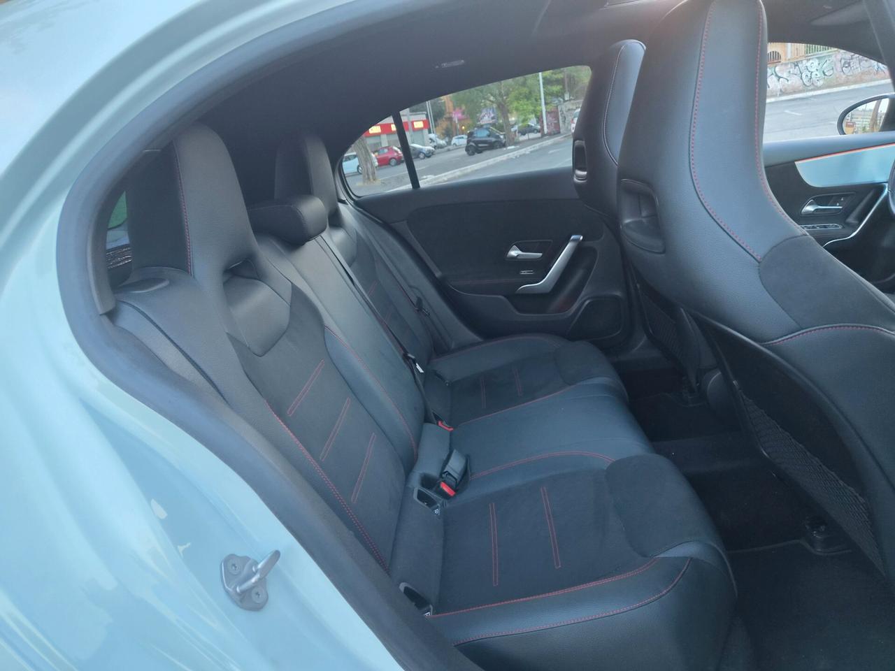 Mercedes-benz A 250 e hybrid EQ Premium