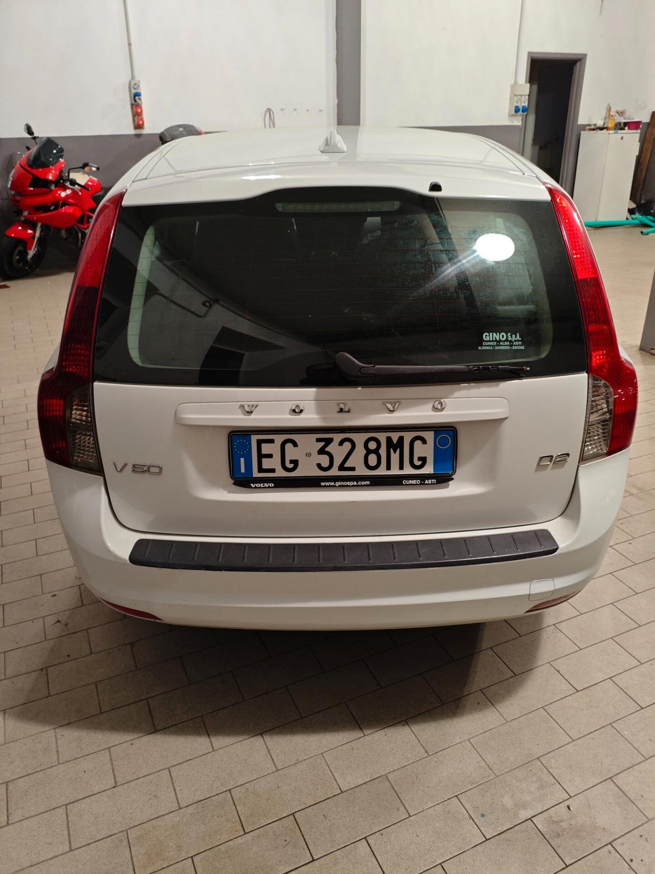 Volvo V50 D2 POLAR