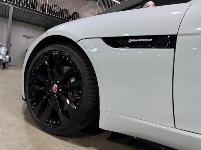 JAGUAR F-Type R-DYNAMIC SPYDER IVA ESPOSTA UFFICIALE ITALIANA