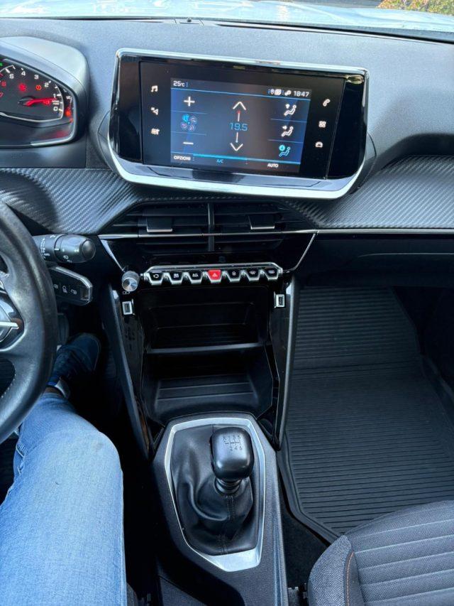 PEUGEOT 2008 BlueHDi 110 S&S Active