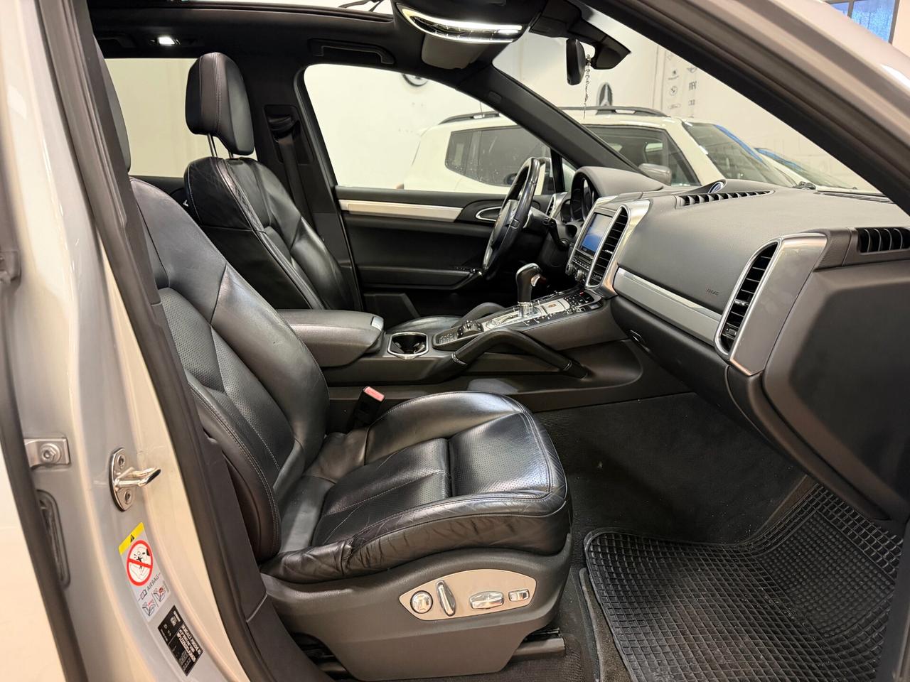 Porsche Cayenne 3.0 245 Cv Diesel FULL OPTIONAL