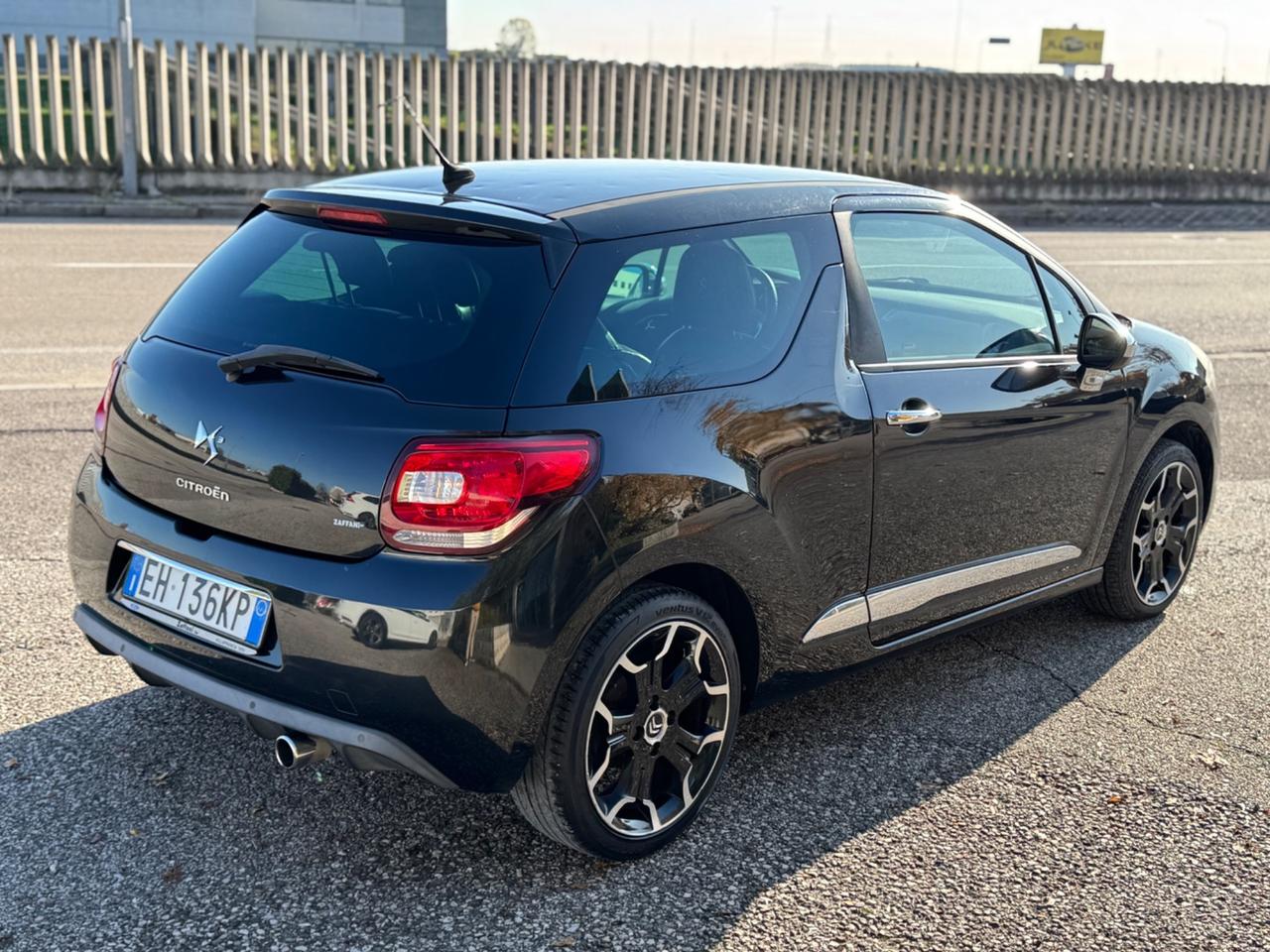 Ds DS3 3 1.6 HDi 90cv Just Black