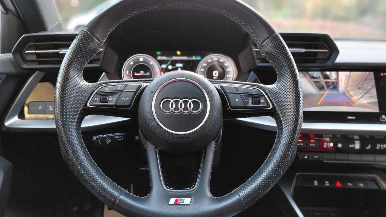 Audi A3 SPB 35 TDI S tronic SLine Unicoprop