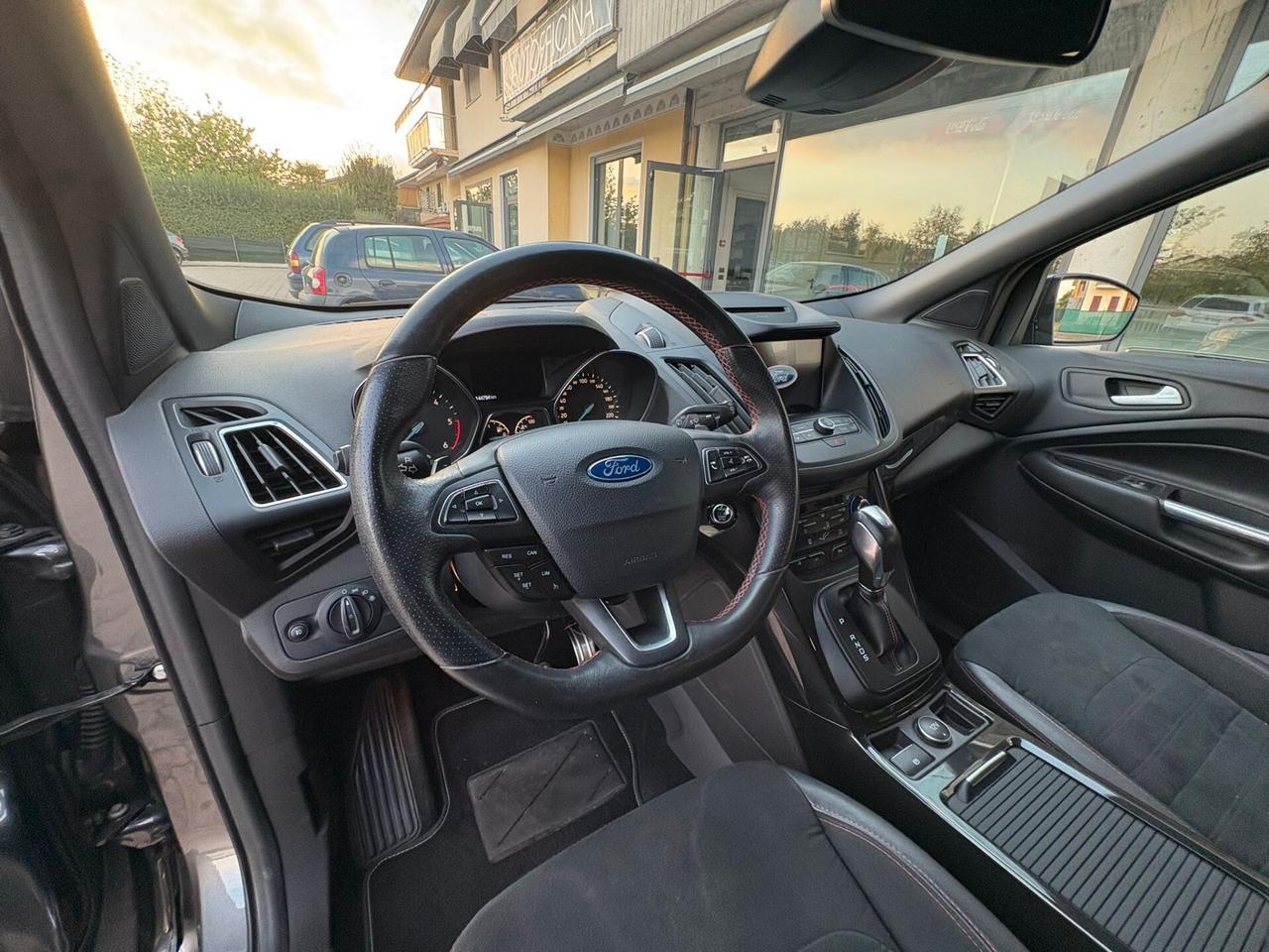 FORD KUGA 2.0 TDCI TAGLIANDI FORD SI A NEOPATENTATI