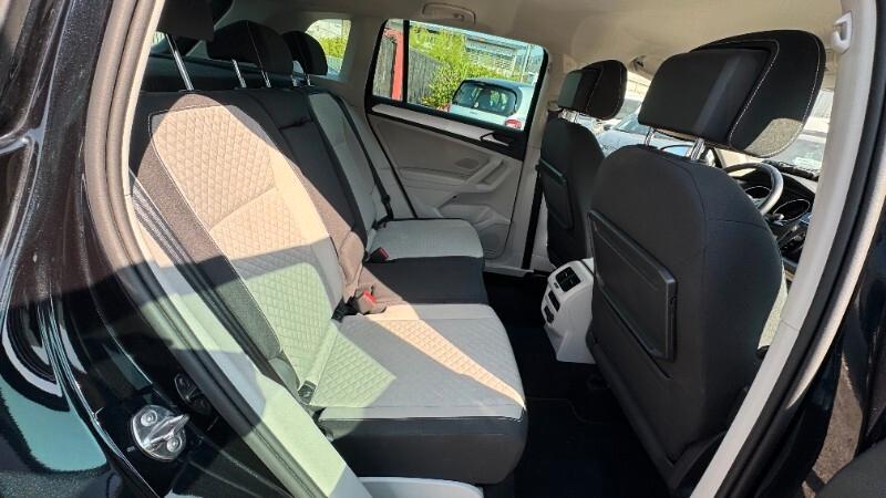 Volkswagen Tiguan 2.0 TDI SCR DSG 4MOTION Business BMT