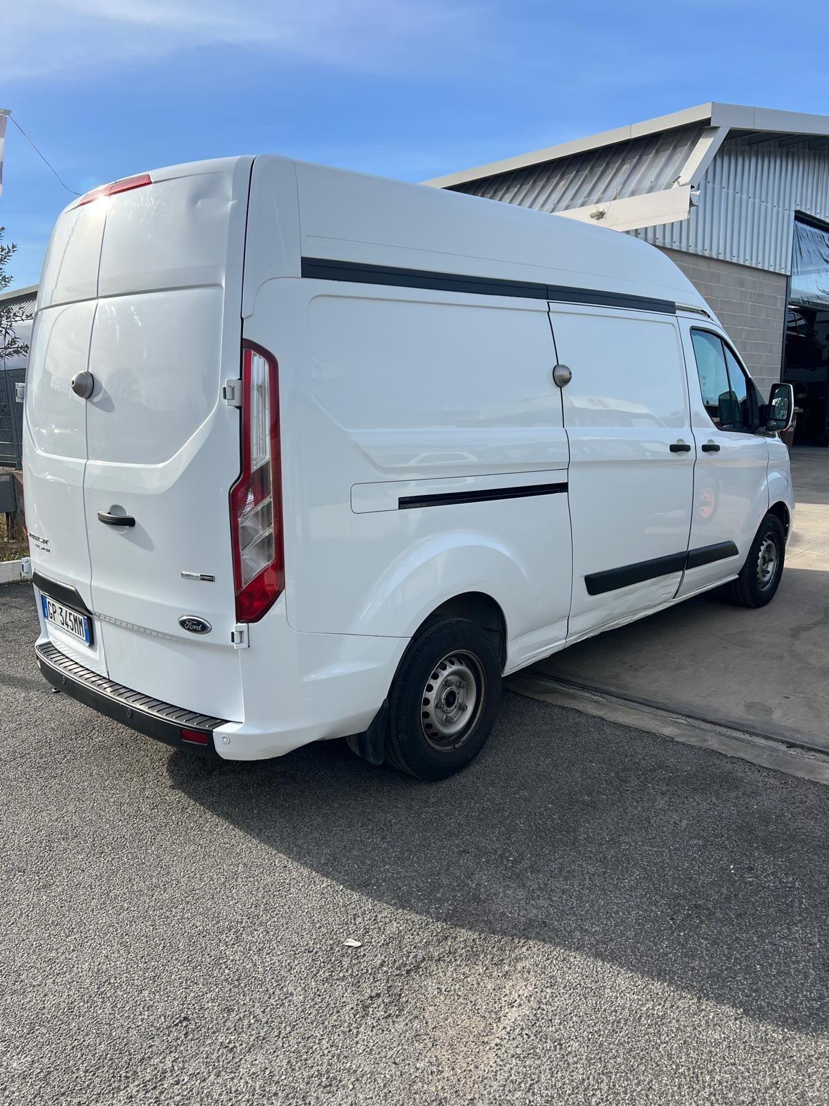 Ford Transit Custom con motore nuovo!