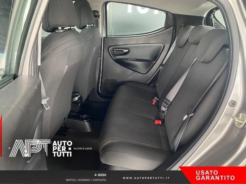 Lancia Ypsilon Ypsilon 1.0 hybrid Silver s&s 70cv