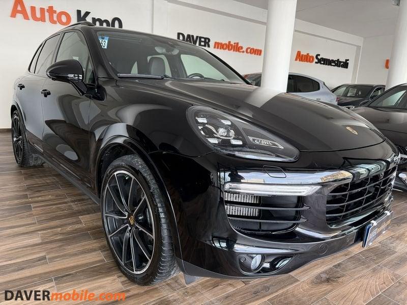 Porsche Cayenne 3.0 Diesel Pure green Platinum Edition