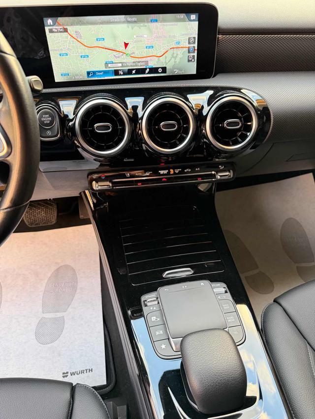 MERCEDES-BENZ A 200 d Auto Sport Night Edition KmCertif.